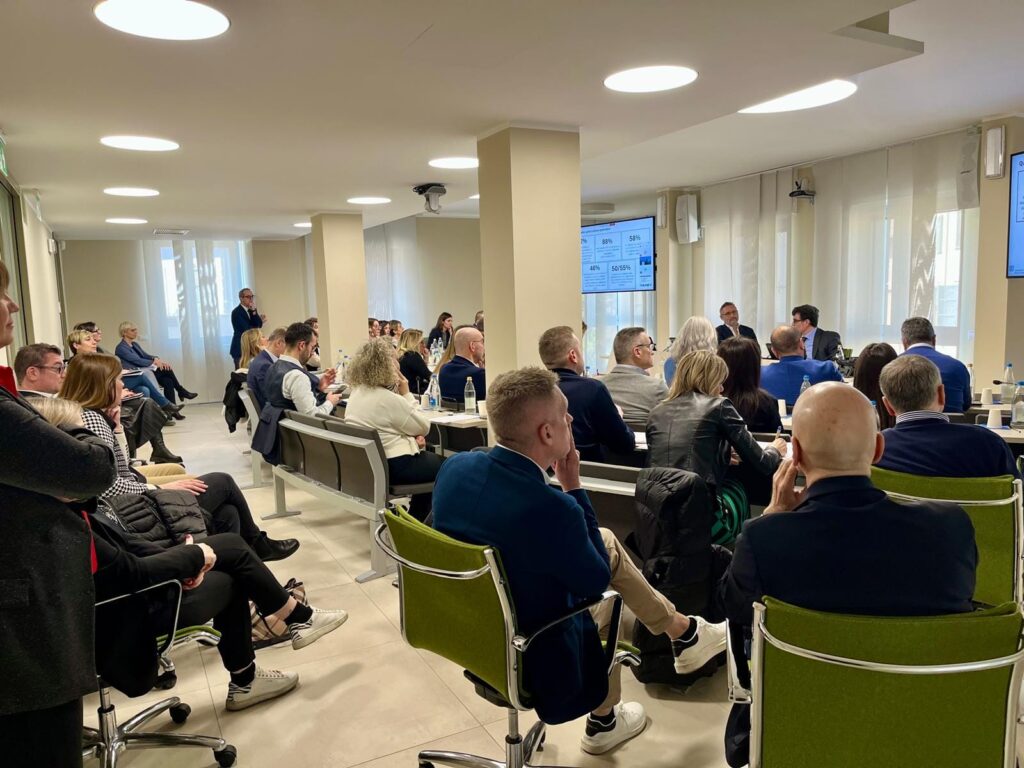 LOMBARDIA ECONOMY - HR Community