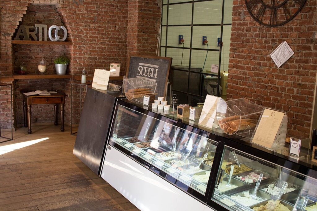 Gruppo Artico con produzione e vendita di gelato artigianale|||