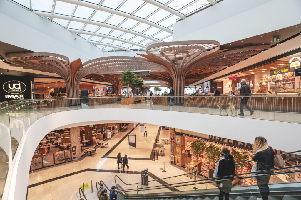 Lombardia economy- Rincari e retail Il caso di oriocenter